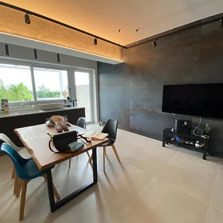 Con Piscina L'approdo *