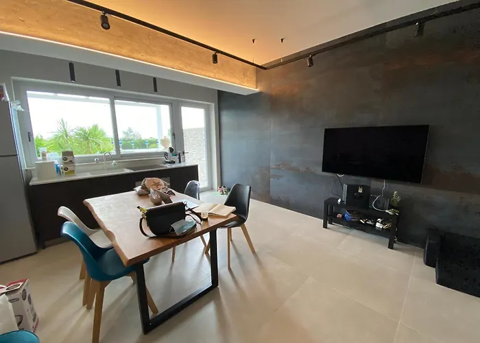 Con Piscina L'approdo *